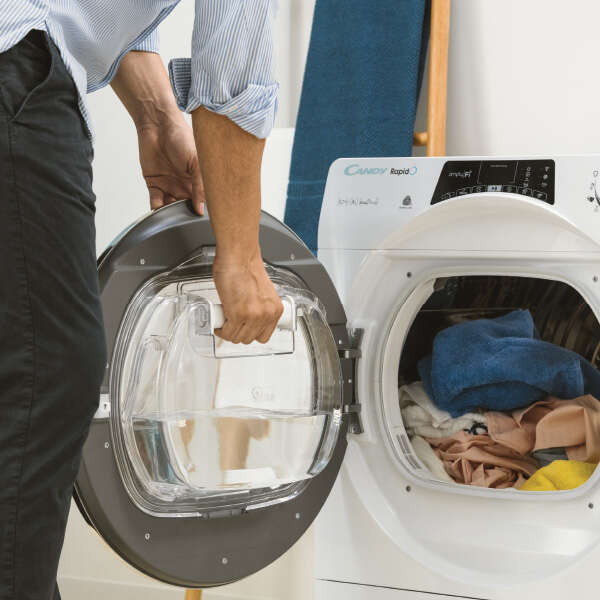 Easy case: il modo intelligente di svuotare l'asciugatrice e riciclare l'acqua