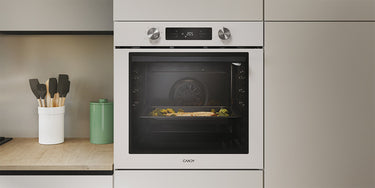 Diseño y practicidad en tu cocina con el Candy Bake 600 White.