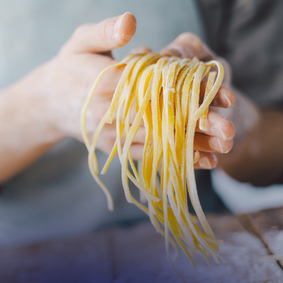 C’est la journée des pâtes ! Voici notre guide à certaines des plus célèbres recettes de pâtes italiennes