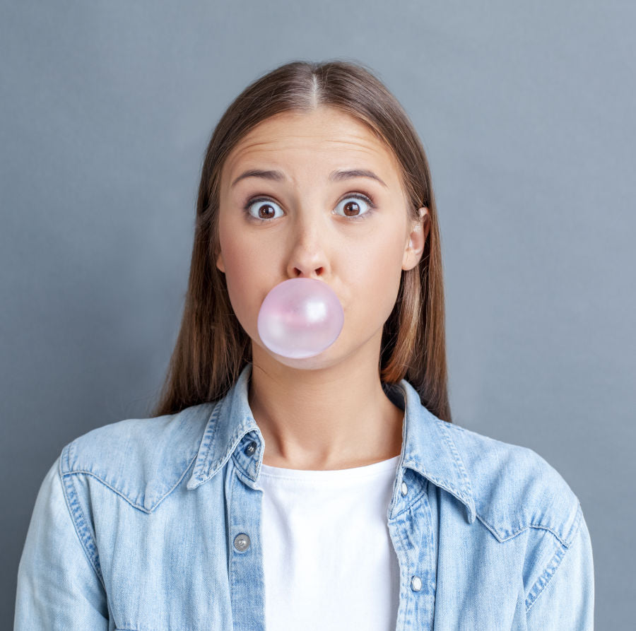 Enlever un chewing gum de ses vêtements en seulement quelques étapes simples