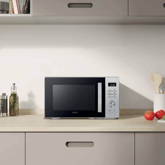 Los mejores métodos para limpiar el interior de un microondas