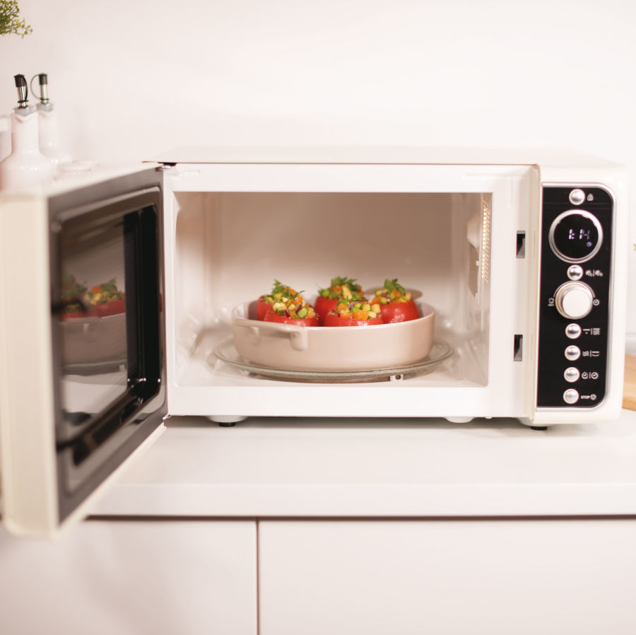 Comment éliminer les mauvaises odeurs d’un micro-ondes ?