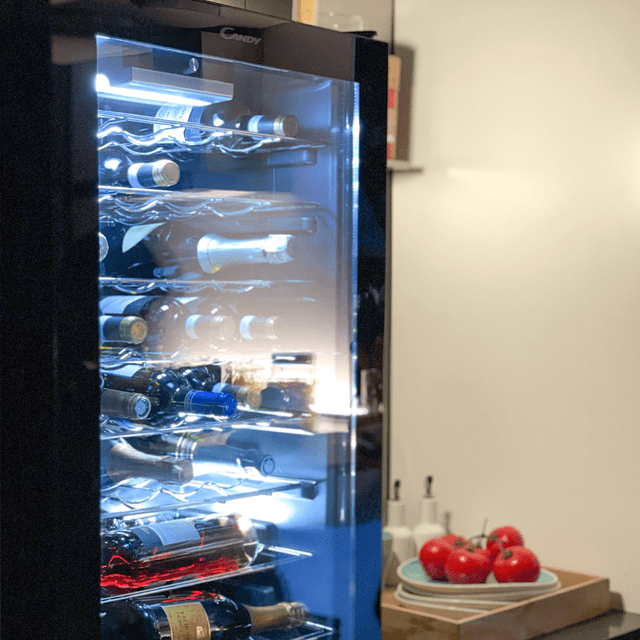 Candy smart wine cooler: how to manage your wines easily