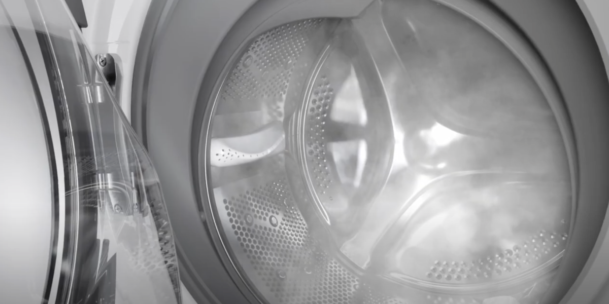 Un nettoyage en profondeur et moins de plis grâce à la vapeur