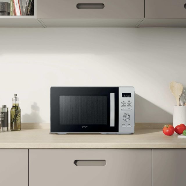 Cucinare con il microonde: trucchi e consigli per piatti perfetti