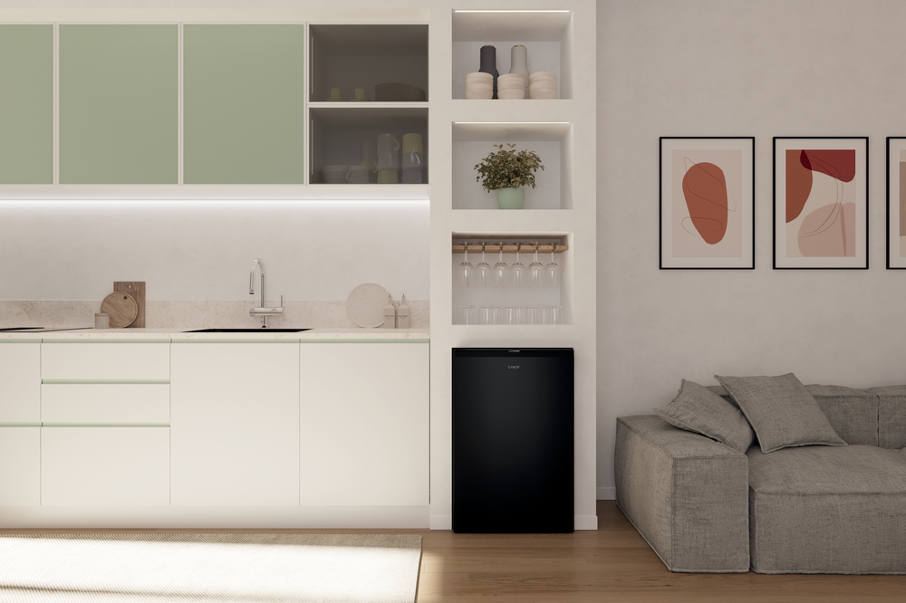 CNOQ2S58EB | City Mini Fridge 300 | Candy