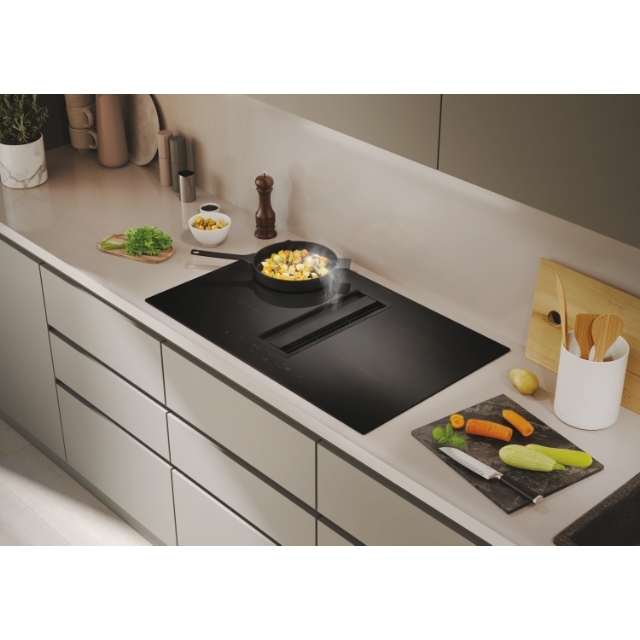 CIH8I4CF 33803477 16