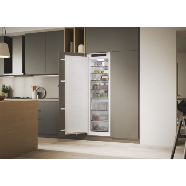 CMT5518EVWF 37900605 9