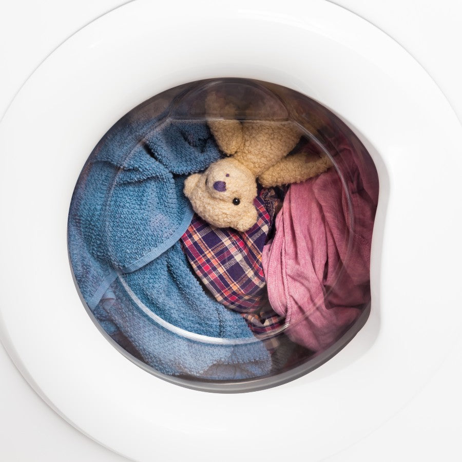 Disinfettare il bucato e i giochi dei neonati