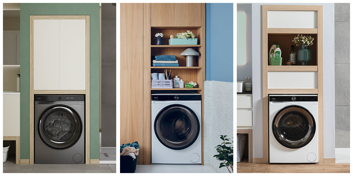 Tre soluzioni di lavanderia con lavatrici integrate in mobili: una con struttura verde e pensili chiusi, una con scaffali aperti in legno contenenti asciugamani e prodotti per la pulizia, e una con struttura bianca e legno con mensole aperte e oggetti decorativi.